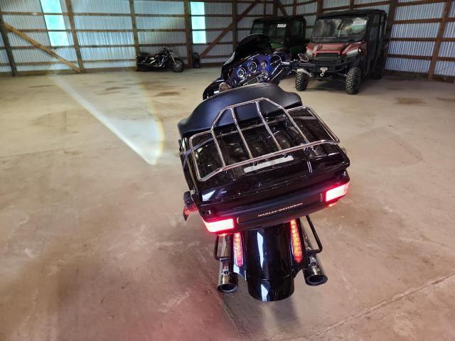 2010 HARLEY-DAVIDSON FLHTK 1HD1KEM18AB663156