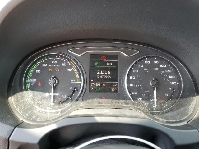 2016 AUDI A3 E-TRON WAUVPBFF0GA117524