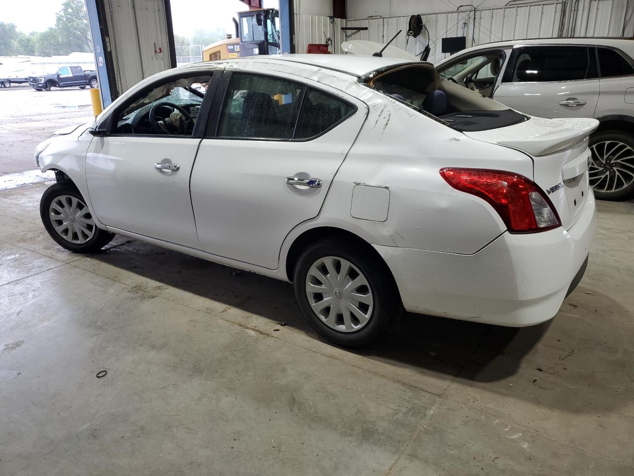 NISSAN VERSA S