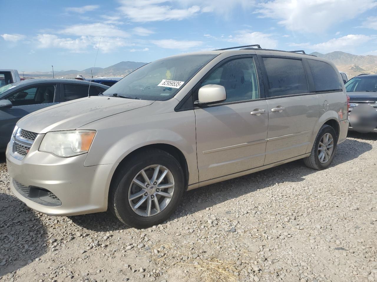 Lot #3215192122 2014 DODGE GRAND CARAVAN SXT