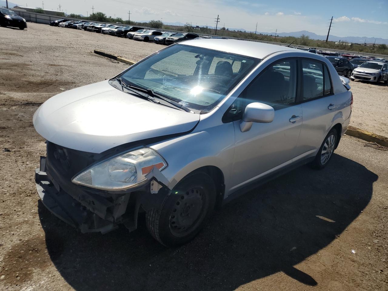 NISSAN VERSA S