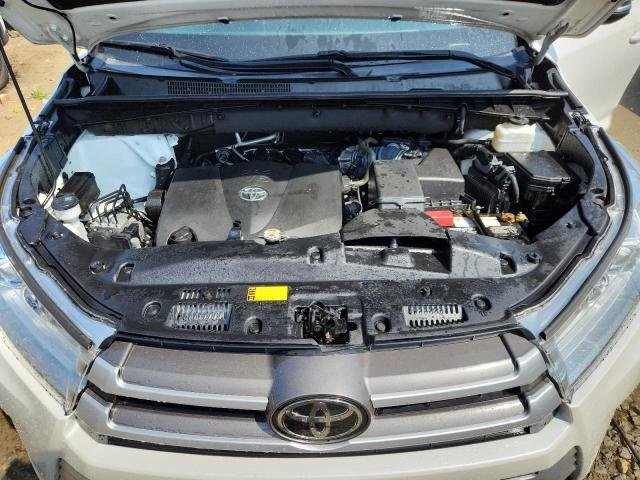 2019 TOYOTA HIGHLANDER 5TDBZRFH3KS940096