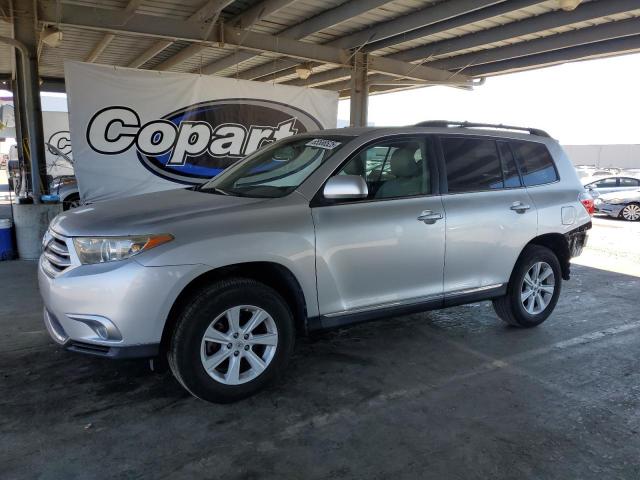 TOYOTA HIGHLANDER