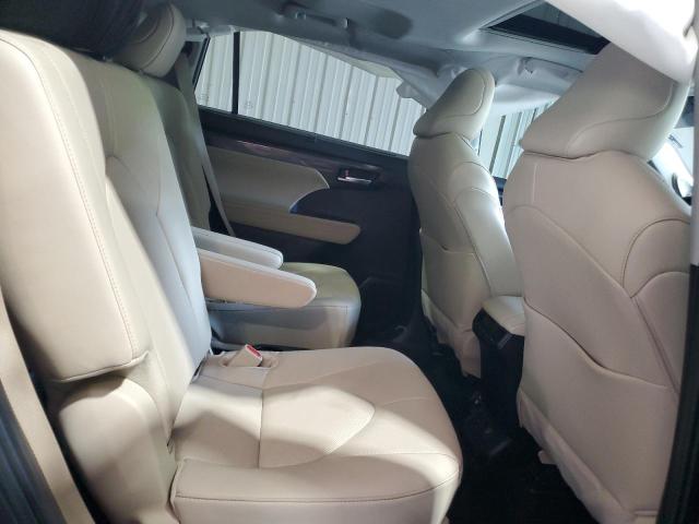 2024 TOYOTA HIGHLANDER 5TDXBRCH1RS636127