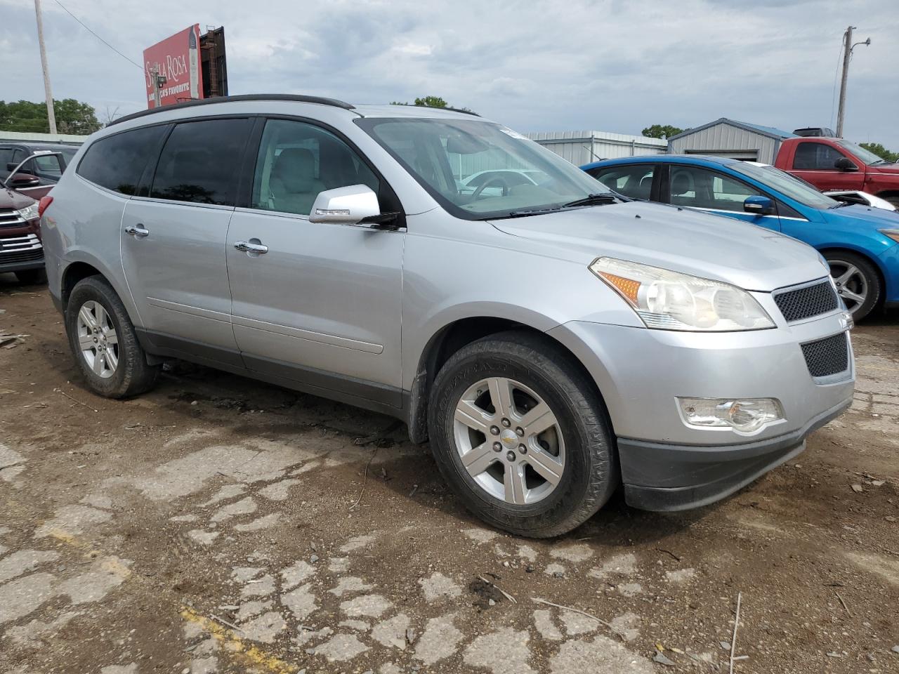 CHEVROLET TRAVERSE LT