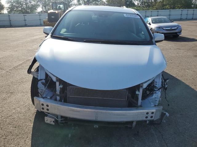 2022 TOYOTA SIENNA XLE 5TDYRKEC1NS085975