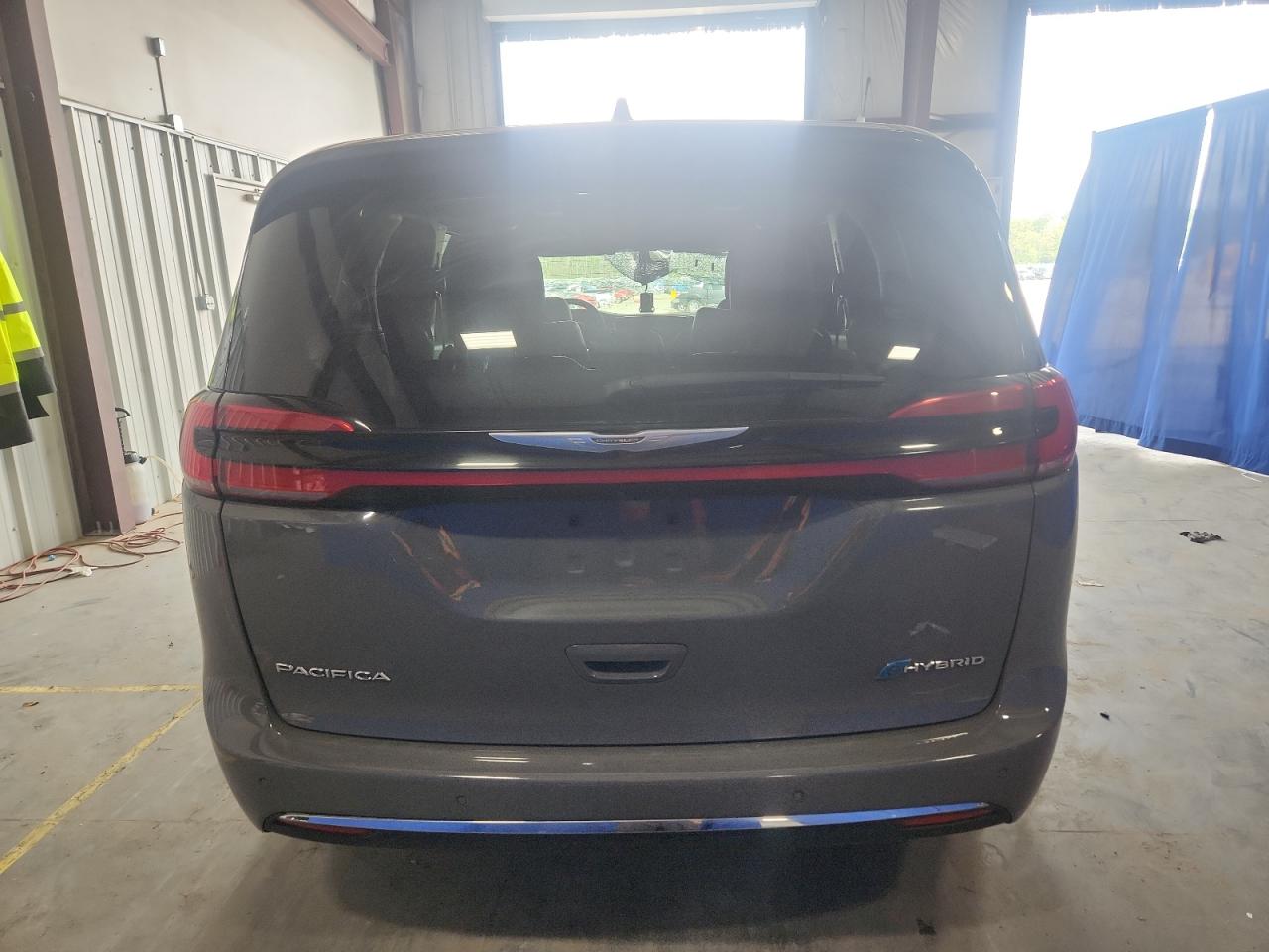 CHRYSLER PACIFICA HYBRID TOURING L