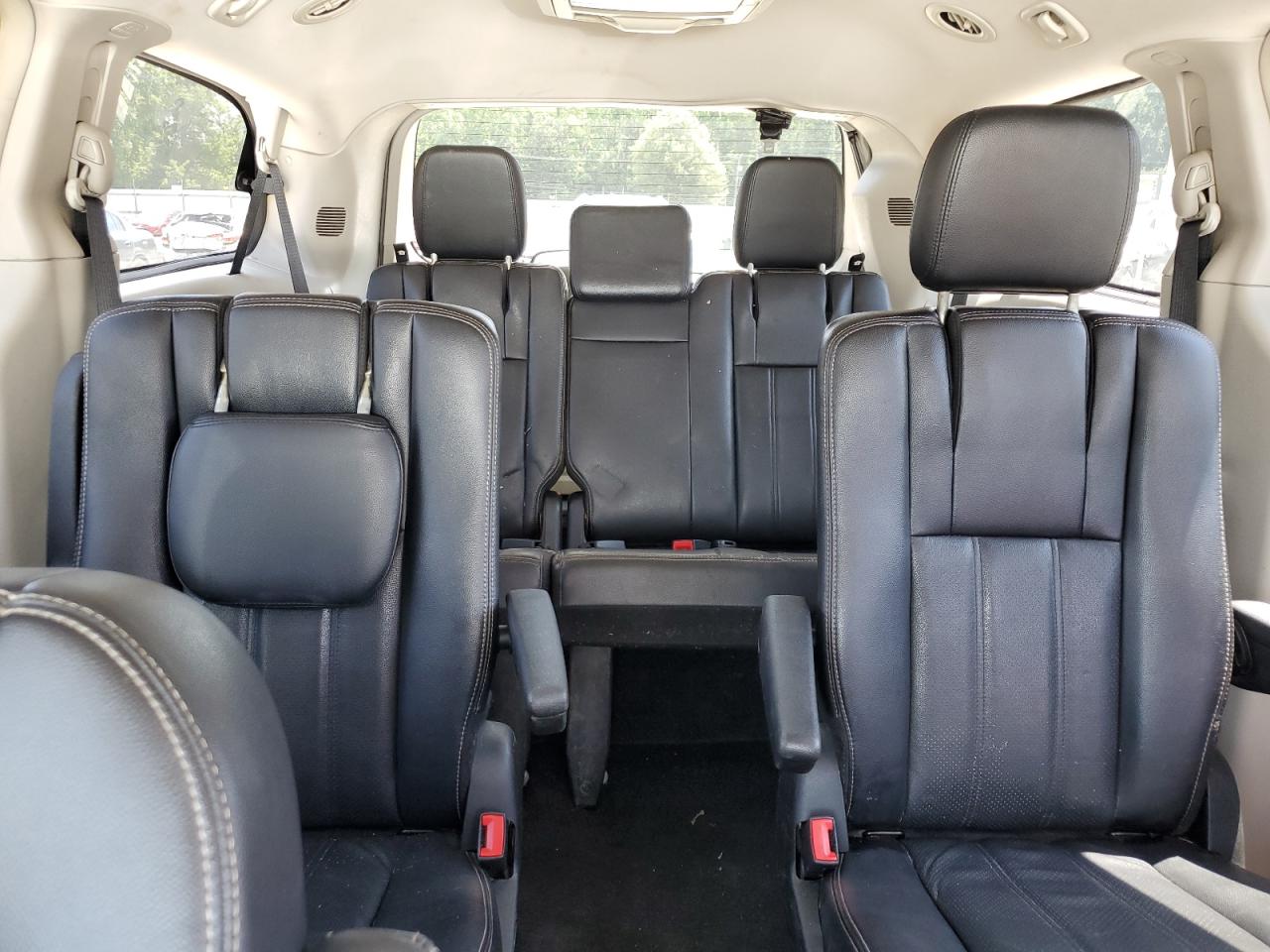 CHRYSLER TOWN & COUNTRY TOURING