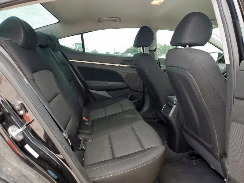 2018 HYUNDAI ELANTRA SE KMHD84LF3JU610627