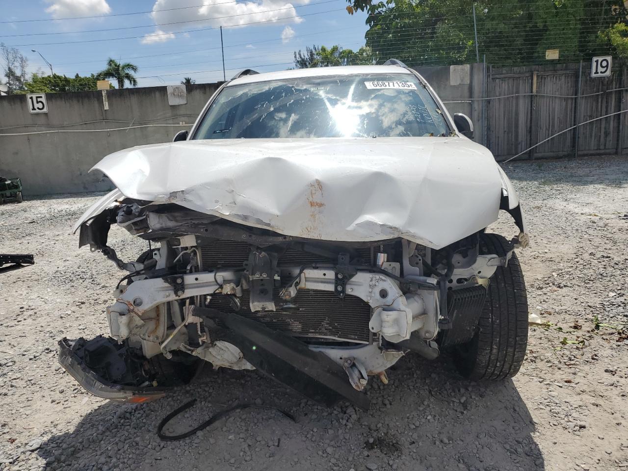 MITSUBISHI OUTLANDER SE