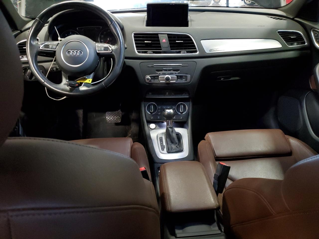 AUDI Q3 PREMIUM PLUS