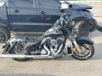 2011 HARLEY-DAVIDSON FLHX - 1HD1KBM1XBB665636
