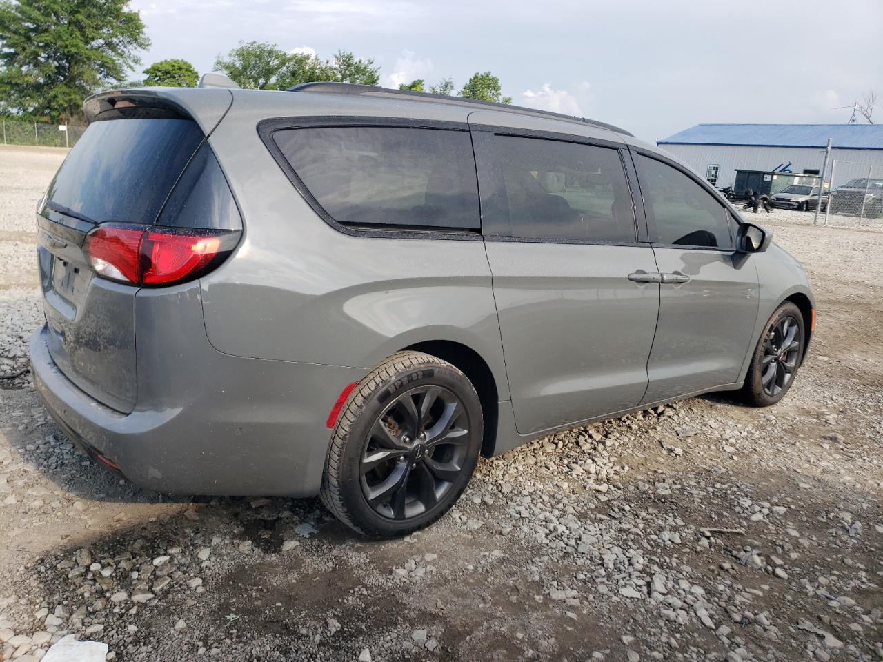 CHRYSLER PACIFICA TOURING L PLUS