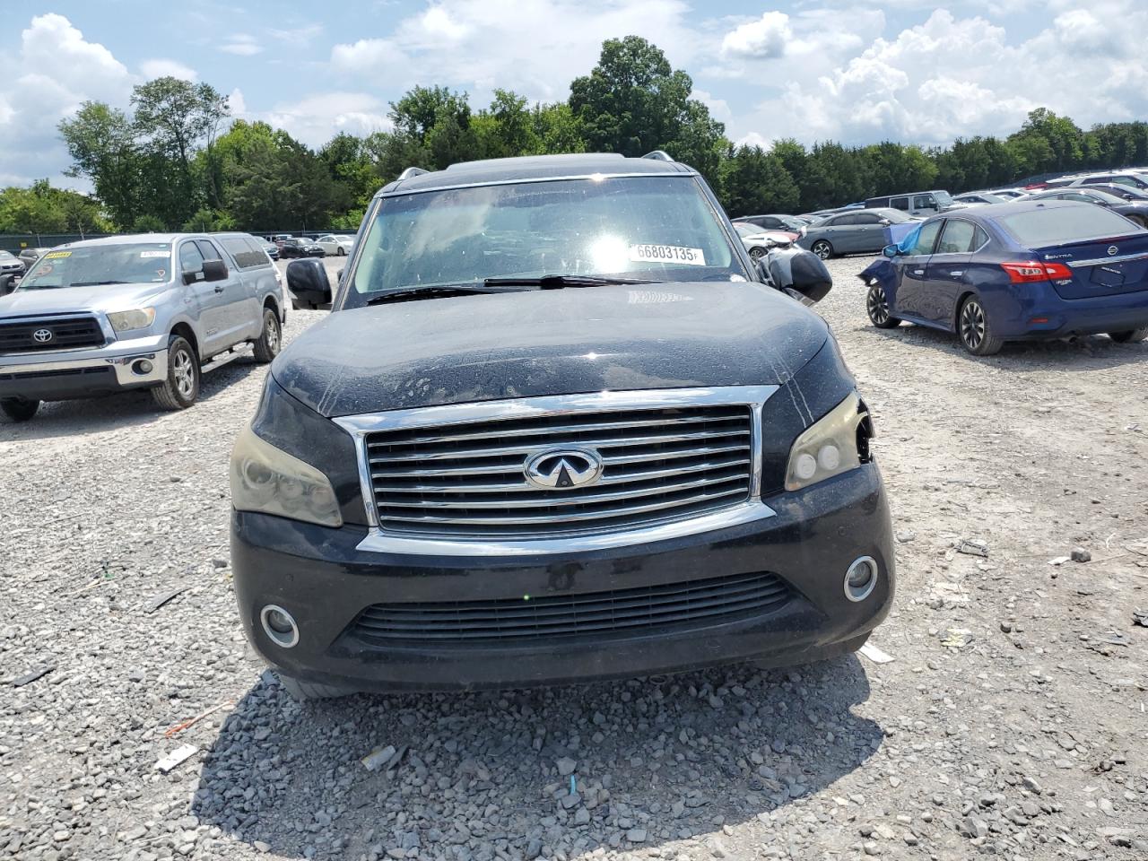 INFINITI QX56