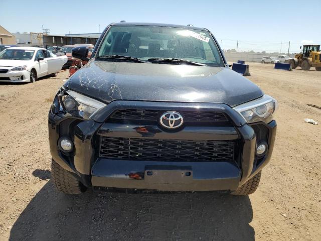 2019 TOYOTA 4RUNNER SR JTEBU5JR0K5661844