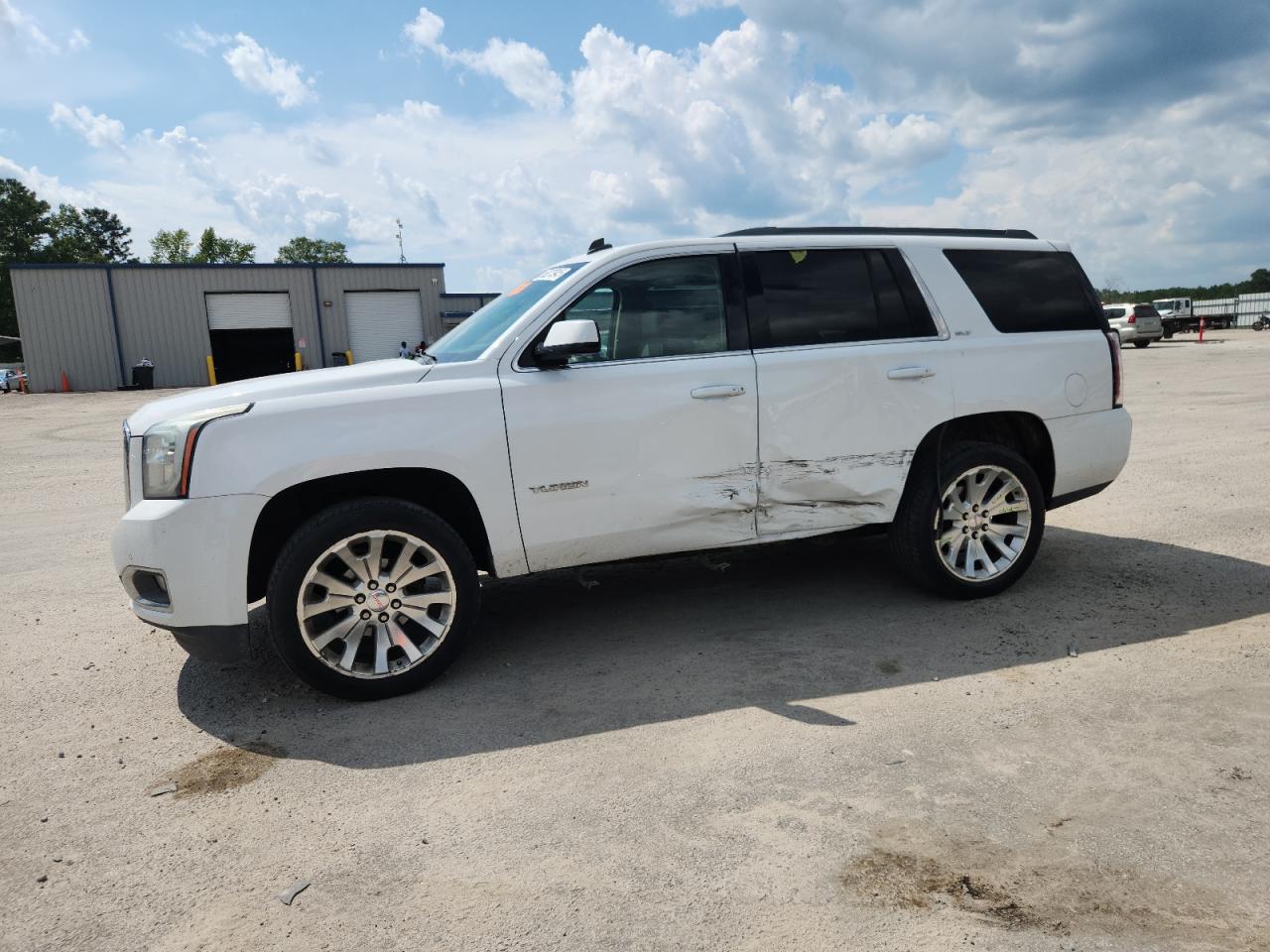 GMC YUKON SLT