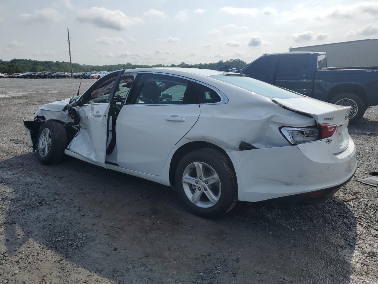 Lot #3240252895 2023 CHEVROLET MALIBU LS