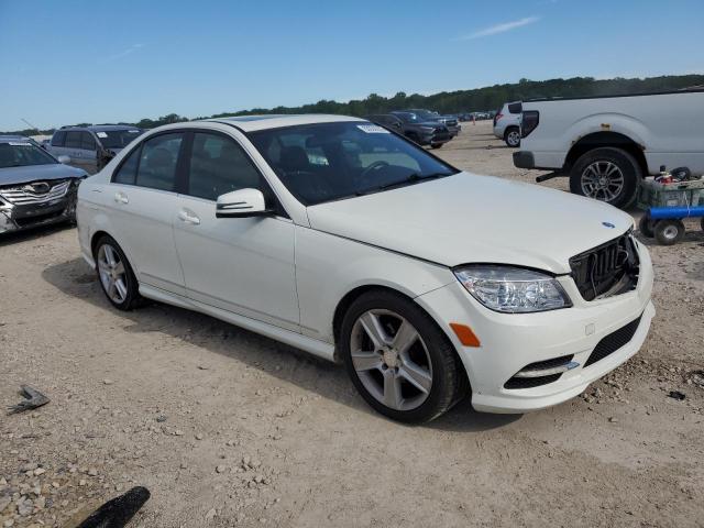 2011 MERCEDES-BENZ C 300 - WDDGF5EB9BA427099