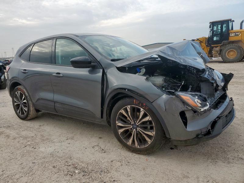2022 FORD ESCAPE SE - 1FMCU0G68NUB10771