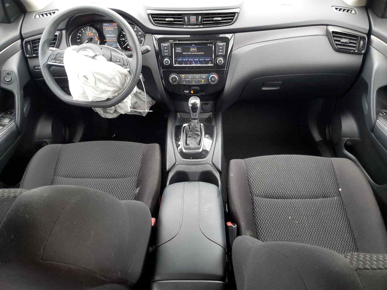 NISSAN ROGUE SPORT S