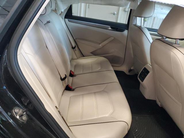 2017 VOLKSWAGEN PASSAT SE 1VWBT7A31HC029855