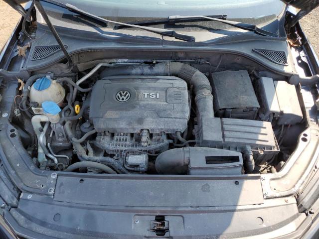 2017 VOLKSWAGEN PASSAT R-L 1VWDT7A33HC068598