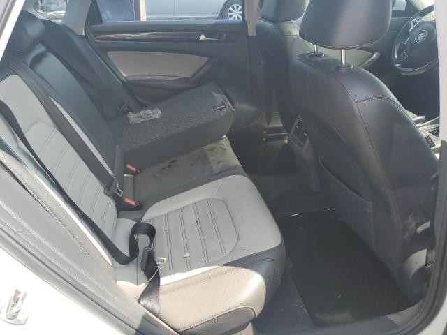 2015 VOLKSWAGEN PASSAT SE 1VWBV7A34FC046026