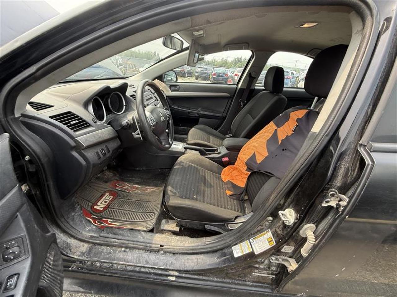 MITSUBISHI LANCER SE