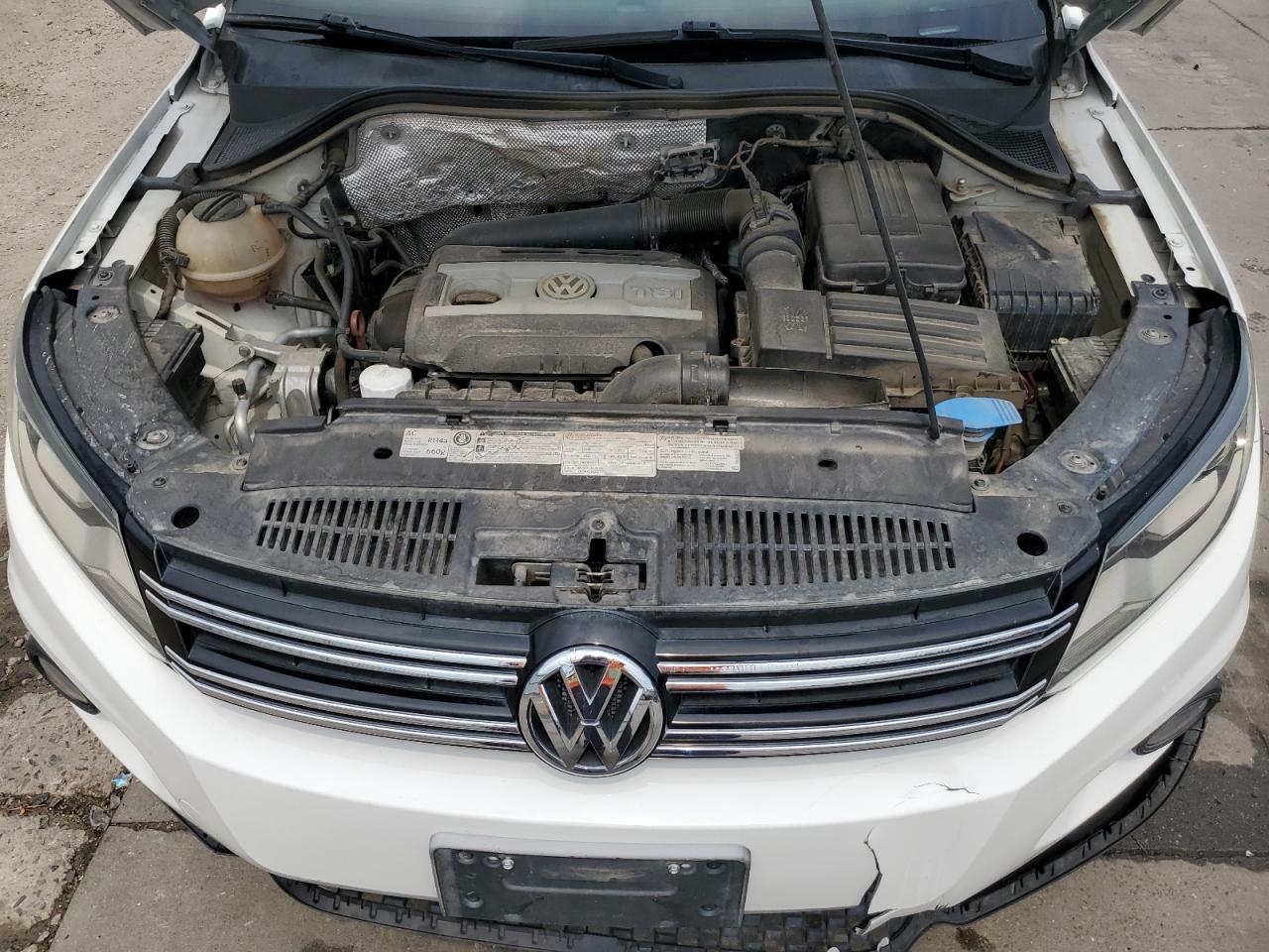 VOLKSWAGEN TIGUAN S