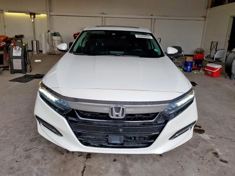 2018 HONDA ACCORD TOU - 1HGCV3F97JA016912