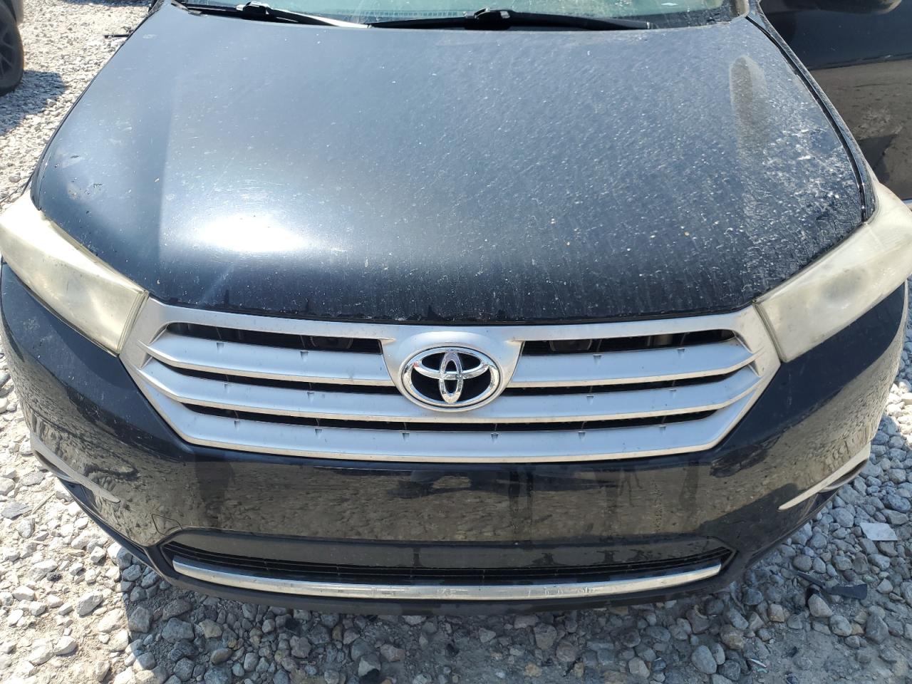 TOYOTA HIGHLANDER BASE