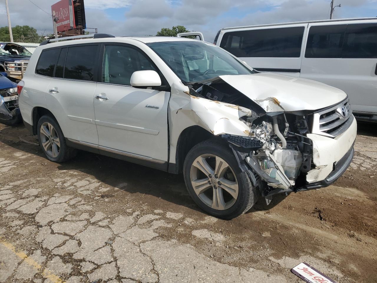 TOYOTA HIGHLANDER LIMITED