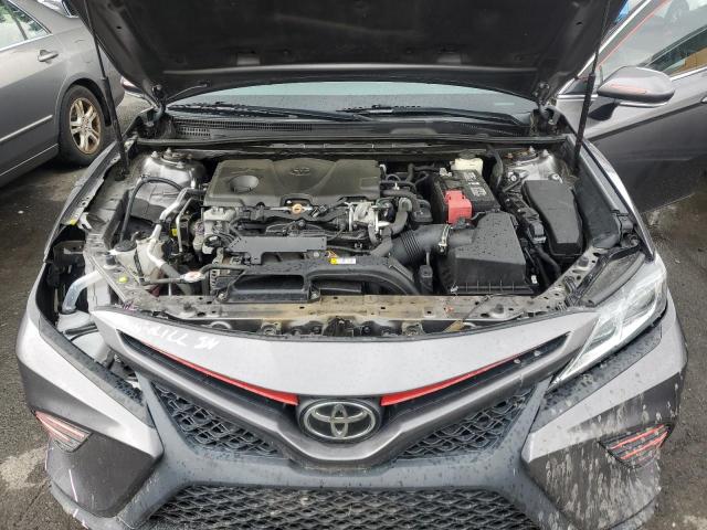 2018 TOYOTA CAMRY L 4T1B11HK1JU009944