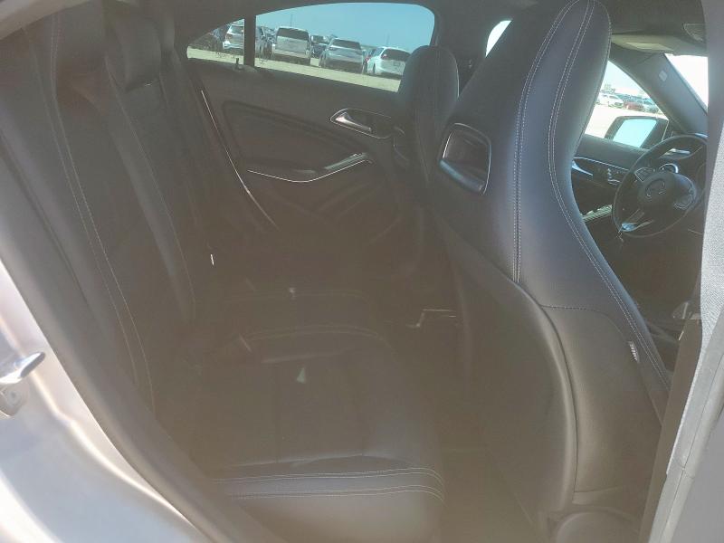 2019 MERCEDES-BENZ CLA 250 WDDSJ4EB4KN722056