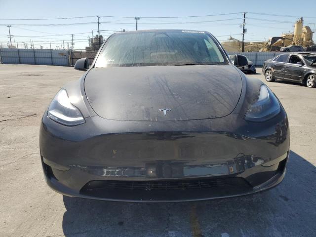2025 TESLA MODEL Y 7SAYGDED5SF313652