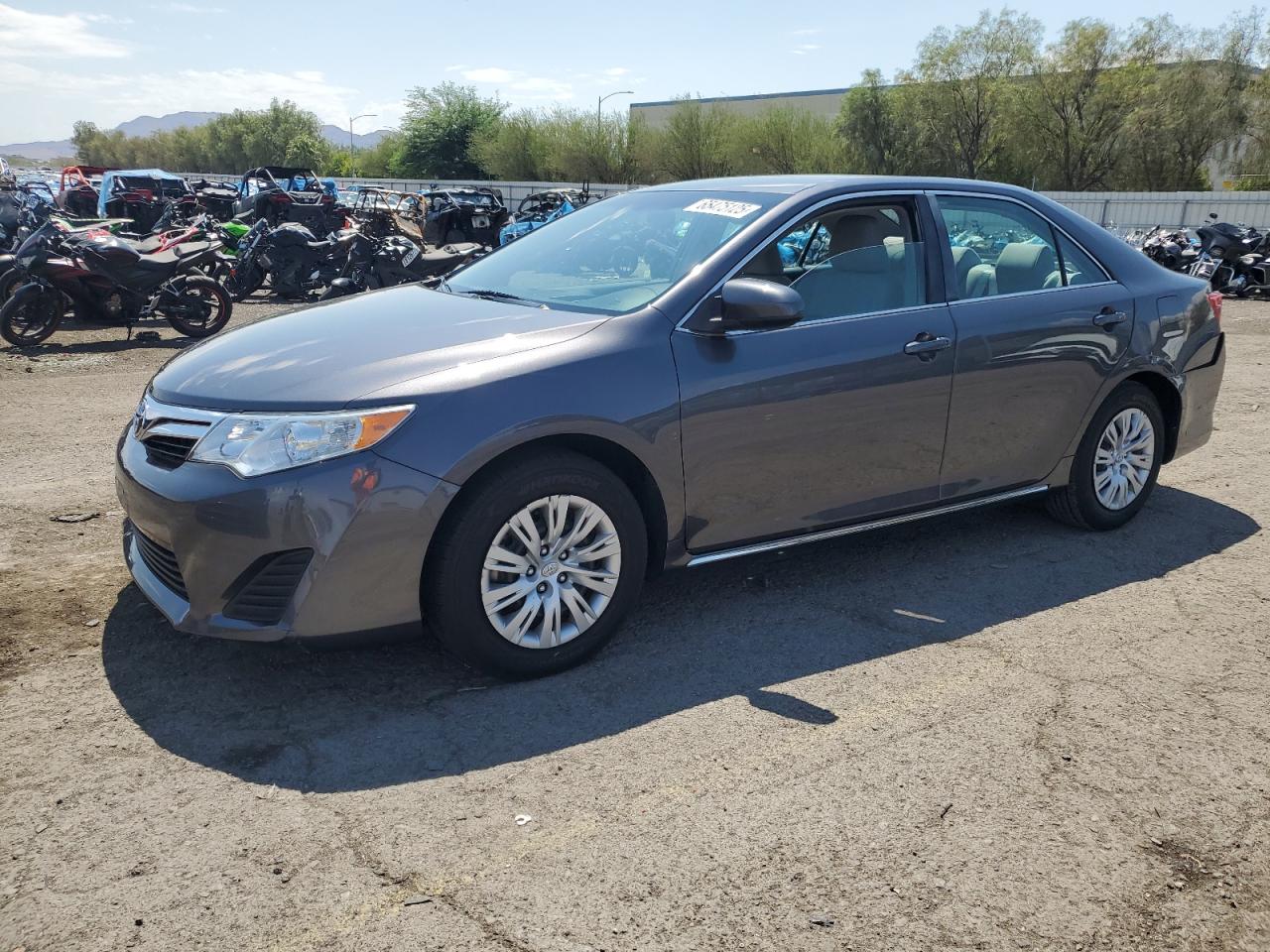 TOYOTA CAMRY BASE