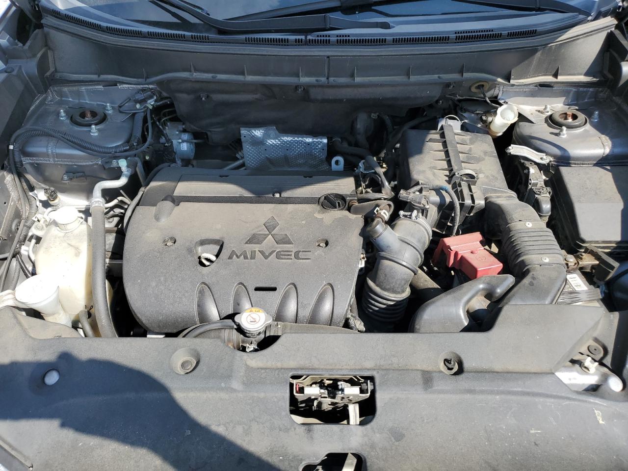 MITSUBISHI OUTLANDER ES