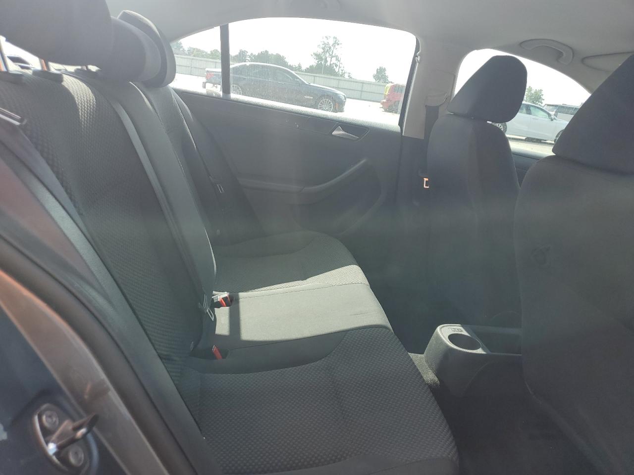 Volkswagen Jetta base 2013