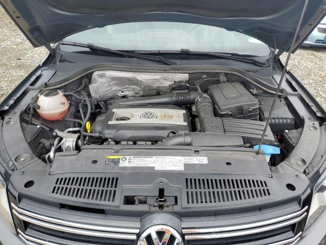 2016 VOLKSWAGEN TIGUAN S WVGAV7AXXGW563179