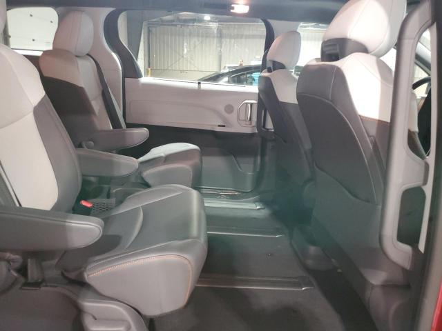 2021 TOYOTA SIENNA XSE 5TDDSKFC4MS004368