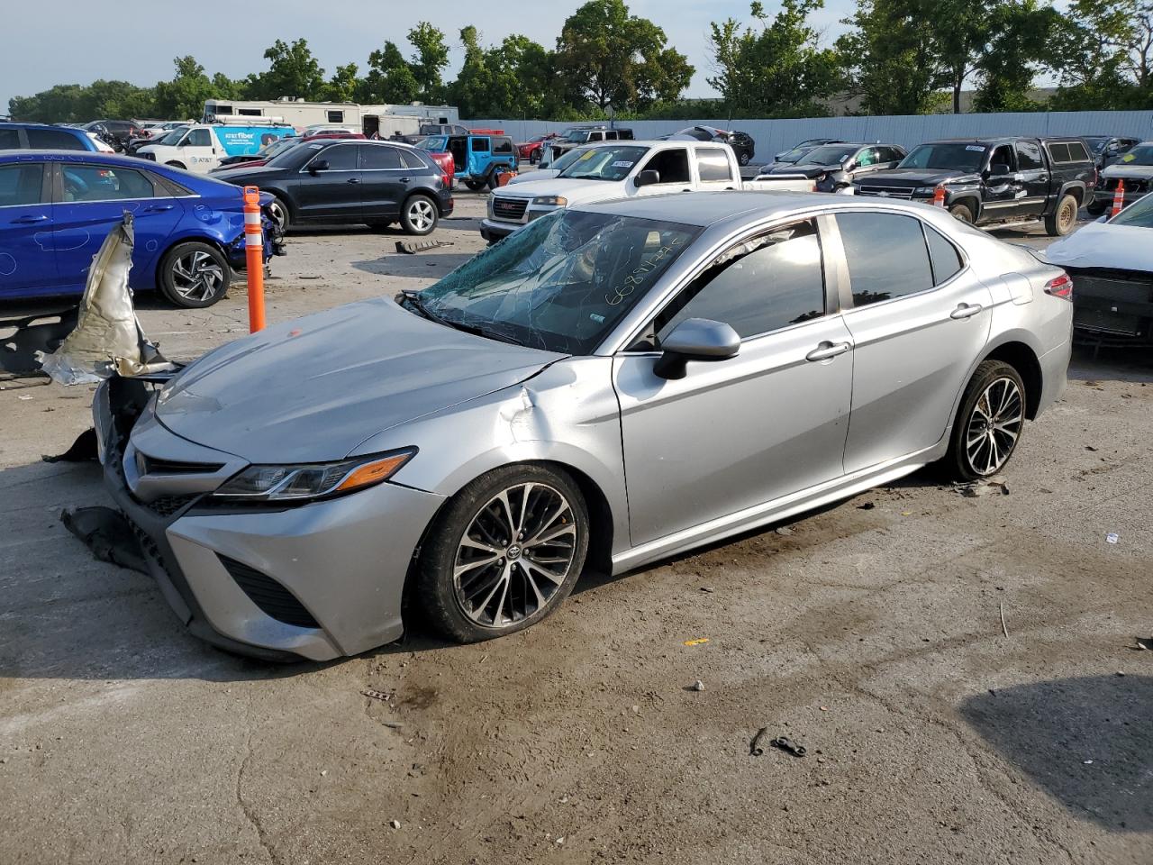 TOYOTA CAMRY L