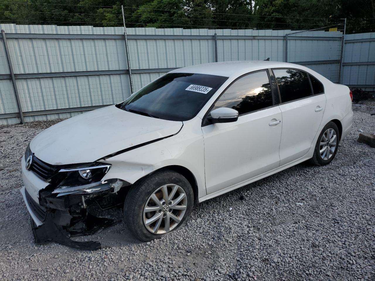 VOLKSWAGEN JETTA SE