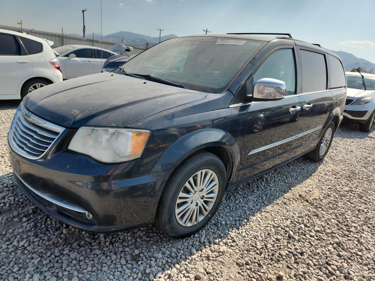 CHRYSLER TOWN & COUNTRY TOURING L
