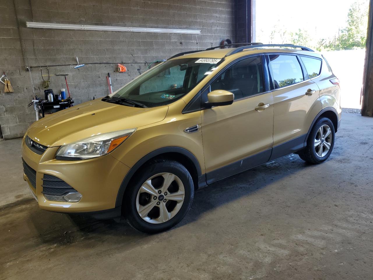 FORD ESCAPE SE