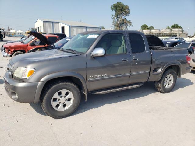 2004 Toyota Tundra 