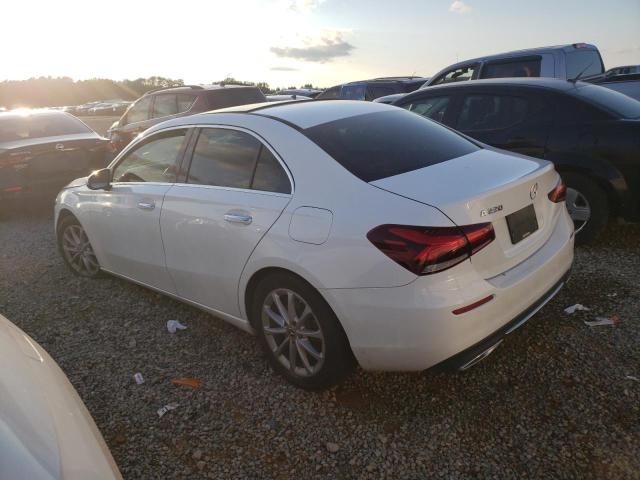 WDD3G4EB2KW020153 Mercedes-Benz A 220