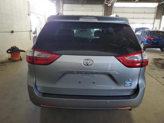 5TDYZ3DC9HS900287 Toyota SIENNA XLE