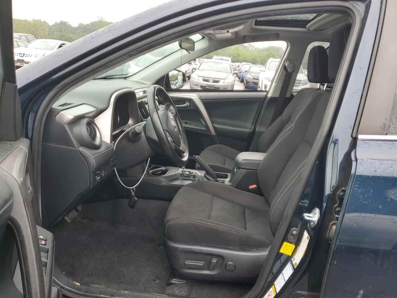 JTMRFREV4JJ257110 TOYOTA RAV4 2018