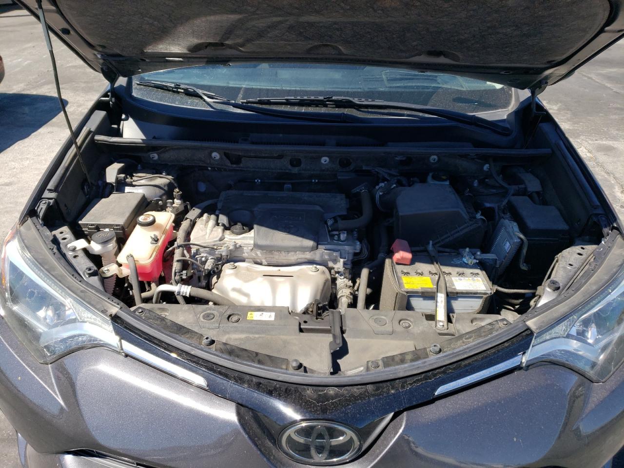 JTMZFREV7JJ746326 TOYOTA RAV4 2018