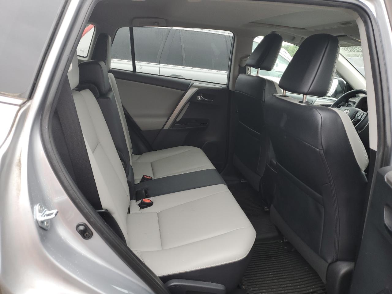 2T3DFREV8HW641204 TOYOTA RAV4 2017